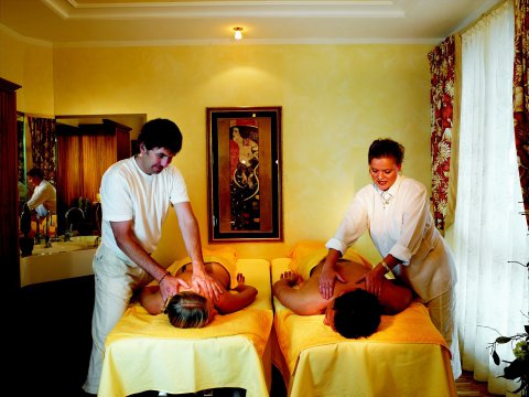 Wellnessbehandlungen im Osterurlaub in Tirol im Hotel Karwendel