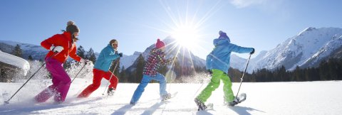 Langlaufen im Winterurlaub mit der Familie in Pertisau