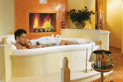 Wellnesswanne für Zwei im Wellnesshotel in Tirol